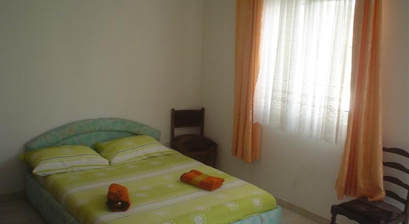 Apartments Radonic ฮวาร์ ภายนอก รูปภาพ